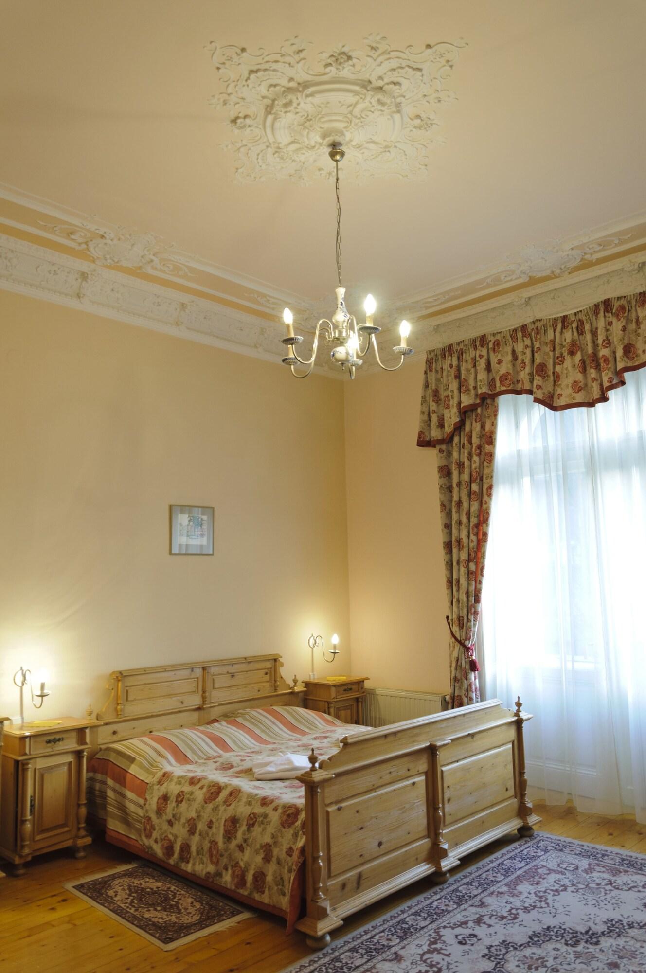 Hotel Heluan Karlovy Vary Exterior photo